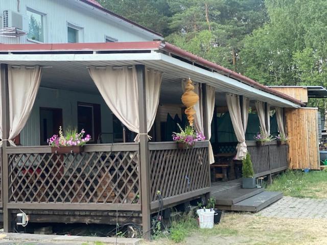 Kuru Guest House Exteriör bild